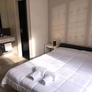 Camera con letto king size